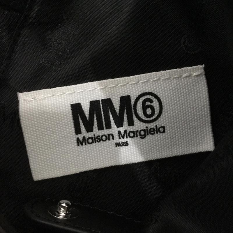 エムエムシックス MM6 ハンドバッグ ハンドバッグ ジャパニーズバッグ メゾンマルジェラ トライアングル S54WD0043 ワンポイント 黒 / ブラック / black レディース USED 古着 中古 10158367