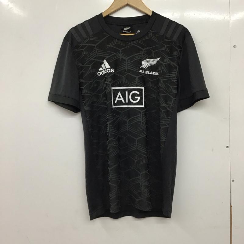 アディダス adidas Tシャツ 半袖 半袖カットソー プリントTシャツ クルーネックカットソー S ロゴ、文字 ダークグレー / ダークグレー / メンズ USED 古着 中古 10158428
