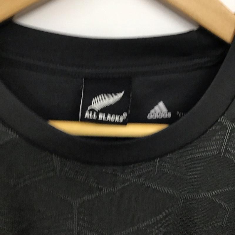 アディダス adidas Tシャツ 半袖 半袖カットソー プリントTシャツ クルーネックカットソー S ロゴ、文字 ダークグレー / ダークグレー / メンズ USED 古着 中古 10158428