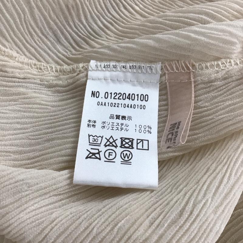 ナイスクラップ NICE CLAUP シャツ、ブラウス 長袖 長袖シャツ オフショルダー フロントボタン 無地 オフホワイト / オフホワイト / レディース USED 古着 中古 10158609