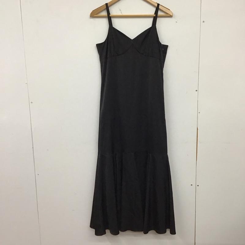 ナイスクラップ NICE CLAUP ワンピース ロングスカート ロングワンピース ノースリーブワンピース フレアスカート FREE 無地 黒 / ブラック / black レディース USED 古着 中古 10158670