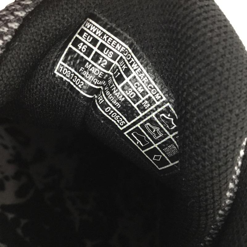キーン KEEN スニーカー スニーカー 1031302 BAL HIGHTRAILE SP WP 30cm 箱有 30.0cm ロゴ、文字 灰 / グレー / gray X 黒 / ブラック / black X 赤 / レッド / red メンズ USED 古着 中古 10158704