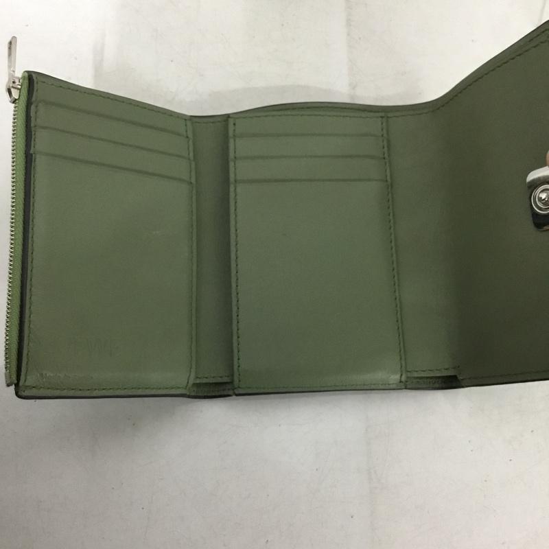 ロエベ LOEWE 財布 コンパクト財布 アナグラムロゴ 三つ折り 箱有 ワンポイント 薄緑 / ライトグリーン / レディース USED 古着 中古 10158723