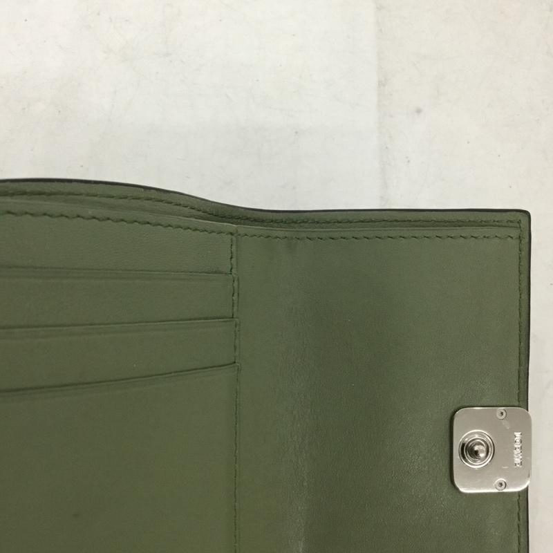 ロエベ LOEWE 財布 コンパクト財布 アナグラムロゴ 三つ折り 箱有 ワンポイント 薄緑 / ライトグリーン / レディース USED 古着 中古 10158723