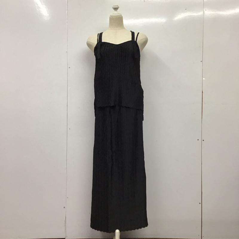 ジーナシス JEANASIS セットアップ セットアップ セットアップ キャミソール ロングスカート 2点セット FREE 無地 黒 / ブラック / black レディース USED 古着 中古 10158739