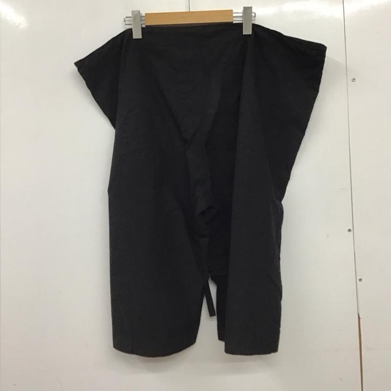 オーエーエムシー OAMC パンツ ショートパンツ ショートパンツ ハーフパンツ カジュアルパンツ 30インチ 無地 黒 / ブラック / black メンズ USED 古着 中古 10158791