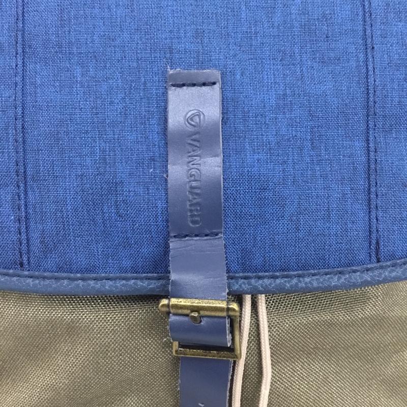 古着 USED リュックサック、デイパック リュックサック、デイバッグ VEO TRAVEL 41 カメラバッグ ミラーレスカメラ VANGUARD タグ付き ロゴ、文字 青 / ブルー / blue X カーキ / カーキ / khaki メンズ USED 古着 中古 10158868
