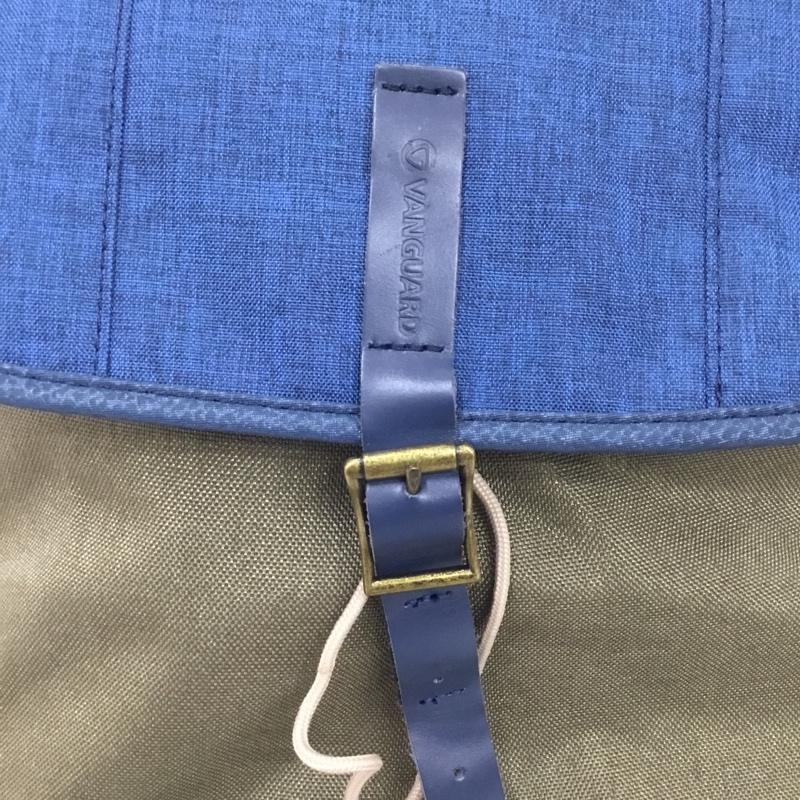 古着 USED リュックサック、デイパック リュックサック、デイバッグ VEO TRAVEL 41 カメラバッグ ミラーレスカメラ VANGUARD タグ付き ロゴ、文字 青 / ブルー / blue X カーキ / カーキ / khaki メンズ USED 古着 中古 10158869