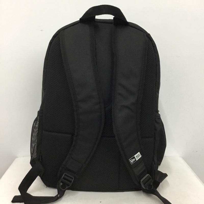 ニューエラ NEW ERA リュックサック、デイパック リュックサック、デイバッグ ロゴ、文字 黒 / ブラック / black メンズ USED 古着 中古 10158870
