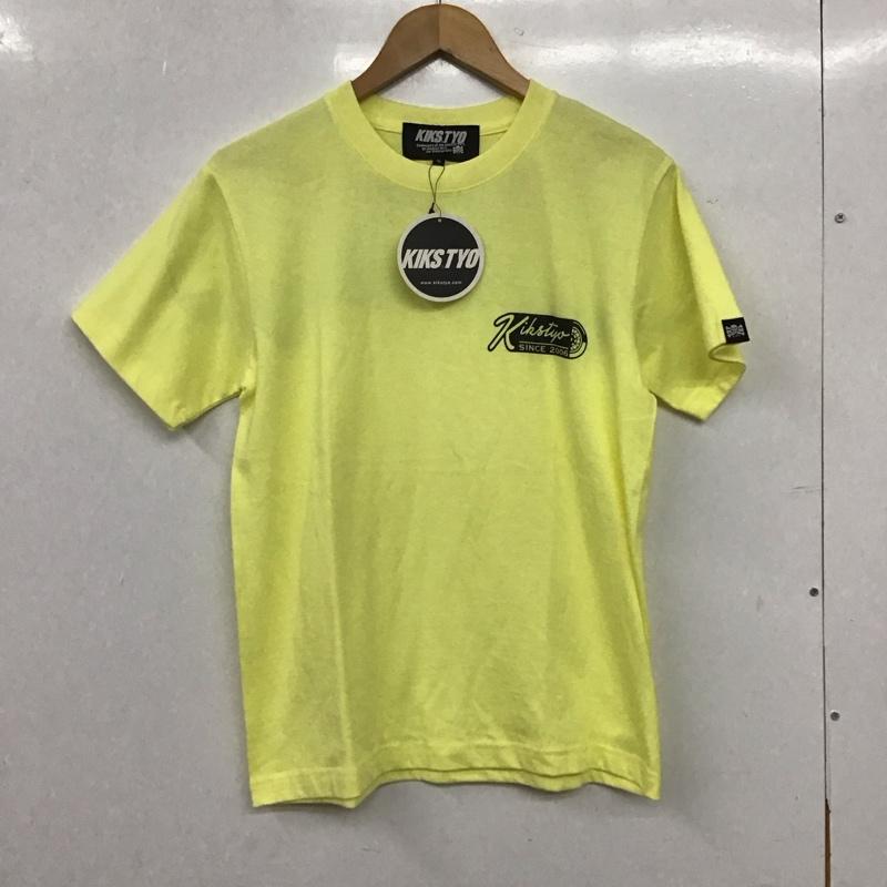 キックスティーワイオー KIKS TYO Tシャツ 半袖 半袖カットソー プリントTシャツ クルーネックカットソー S ロゴ、文字 黄 / イエロー / yellow メンズ USED 古着 中古 10158941