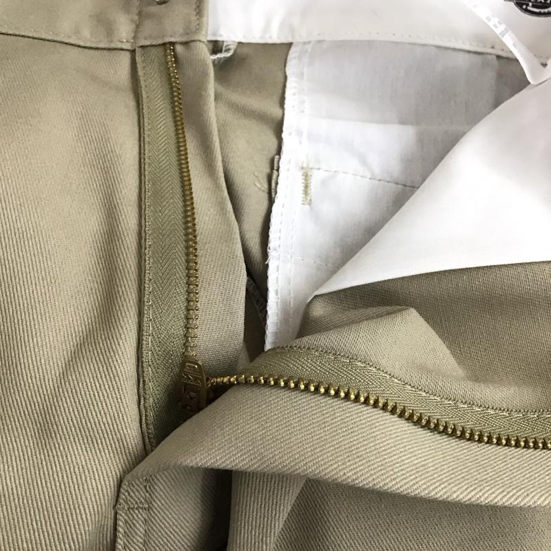 ディッキーズ Dickies パンツ ワークパンツ、ペインターパンツ ワークパンツ ワイドパンツ カジュアルパンツ 30インチ ロゴ、文字 ベージュ / ベージュ / beige メンズ USED 古着 中古 10158944