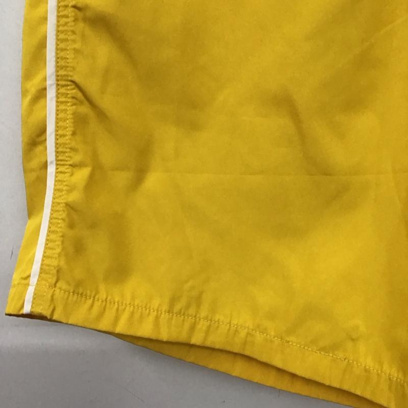 ステューシー STUSSY パンツ ショートパンツ ショートパンツ ハーフパンツ カジュアルパンツ 30インチ ロゴ、文字 黄 / イエロー / yellow メンズ USED 古着 中古 10158963