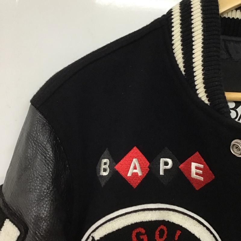 ベイプ BAPE ジャケット、上着 ジャンパー、ブルゾン スタジャン アウター 前ボタン M ロゴ、文字 黒 / ブラック / black メンズ USED 古着 中古 10158984