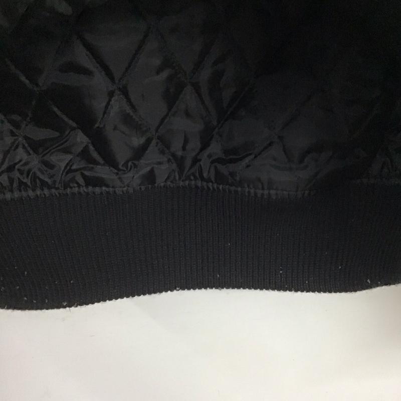 ベイプ BAPE ジャケット、上着 ジャンパー、ブルゾン スタジャン アウター 前ボタン M ロゴ、文字 黒 / ブラック / black メンズ USED 古着 中古 10158984