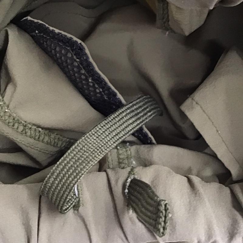 ザノースフェイス THE NORTH FACE パンツ ショートパンツ 140cm ロゴ、文字 カーキ / カーキ / khaki ボーイズ USED 古着 中古 10159050