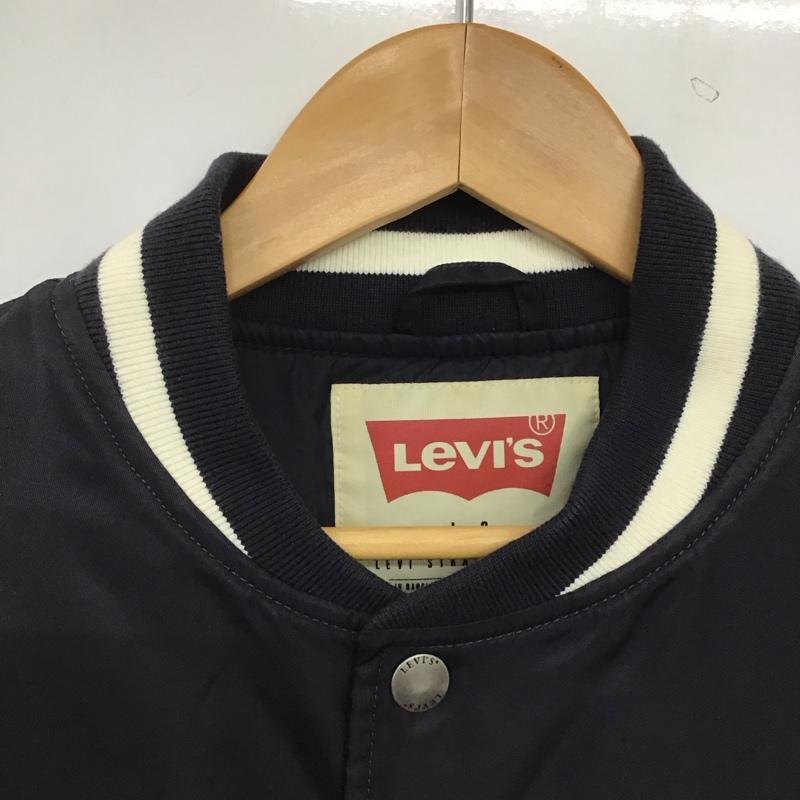 リーバイス Levi s ジャケット、上着 ジャンパー、ブルゾン ナイロンジャケット カジュアルジャケット アウター L ロゴ、文字 紺 / ネイビー / navy メンズ USED 古着 中古 10159140