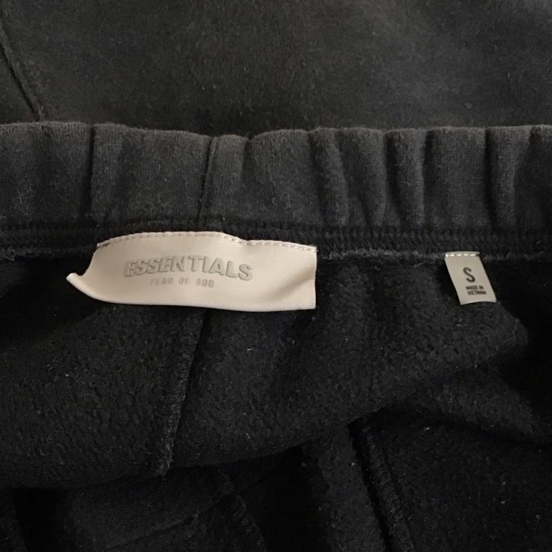 エッセンシャルズ ESSENTIALS パンツ ショートパンツ ショートパンツ スウェット パンツ S ロゴ、文字 ダークグレー / ダークグレー / メンズ USED 古着 中古 10159203