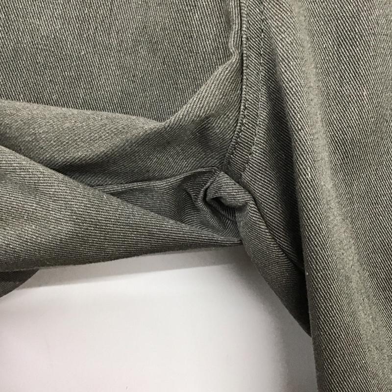 ディッキーズ Dickies パンツ ワークパンツ、ペインターパンツ ワークパンツ ワイドパンツ カジュアルパンツ 28インチ ロゴ、文字 灰 / グレー / gray メンズ USED 古着 中古 10159217