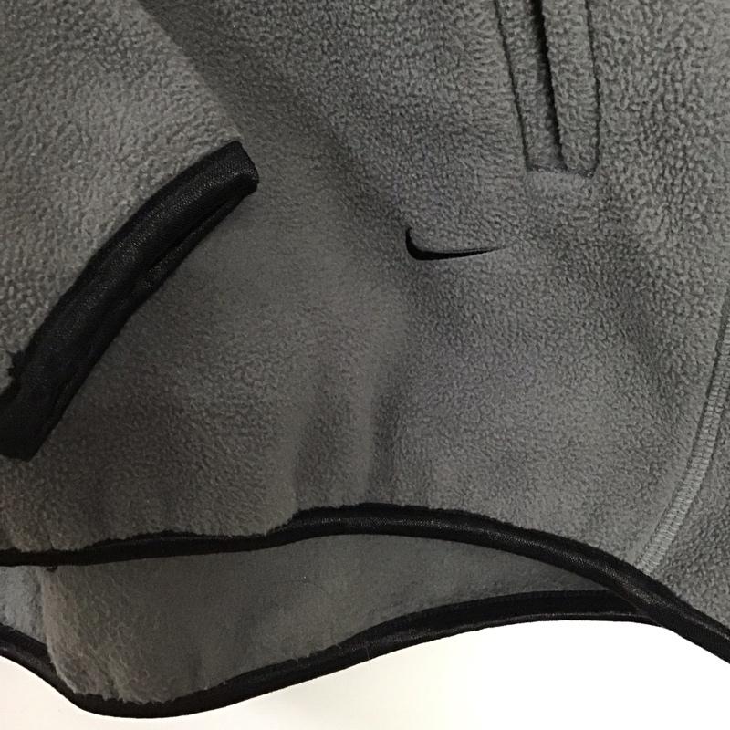 ナイキ NIKE ジャケット、上着 ジャンパー、ブルゾン フリースジャケット プルオーバー スタンドネック M ロゴ、文字 灰 / グレー / gray メンズ USED 古着 中古 10159245