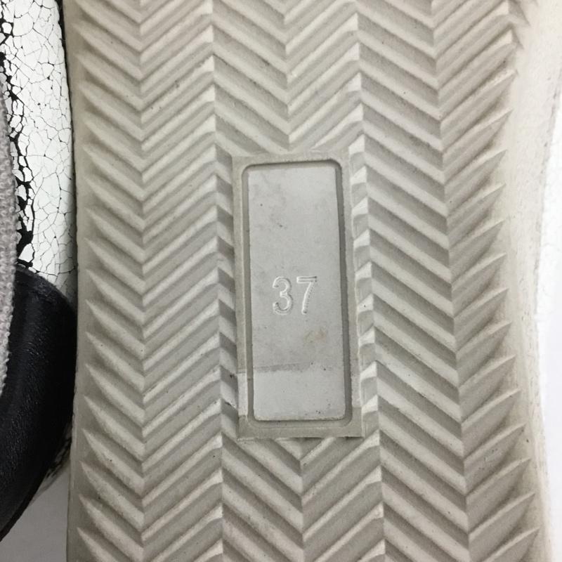 ヌエール nouer スニーカー スニーカー ローカット 37 無地 白 / ホワイト / white X 黒 / ブラック / black レディース USED 古着 中古 10159373
