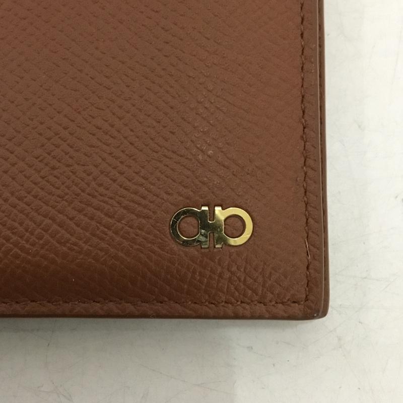 サルヴァトーレフェラガモ Salvatore Ferragamo カードケース カードケース 二つ折りカードケース 箱有 ワンポイント 茶 / ブラウン / brown メンズ USED 古着 中古 10159446