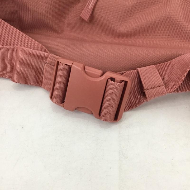 ナイキ NIKE ウエストバッグ ウエストバッグ CK0981 689 ウエストポーチ ロゴ、文字 桃 / ピンク / pink レディース USED 古着 中古 10159449