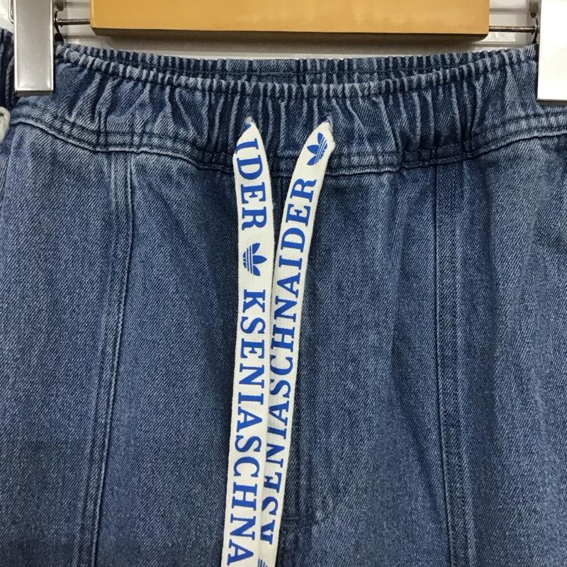 アディダス adidas パンツ デニム、ジーンズ II5704 KSENIASCHNAIDER デニム フレイドジーンズ M ロゴ、文字 水色 / ライトブルー / レディース USED 古着 中古 10159497