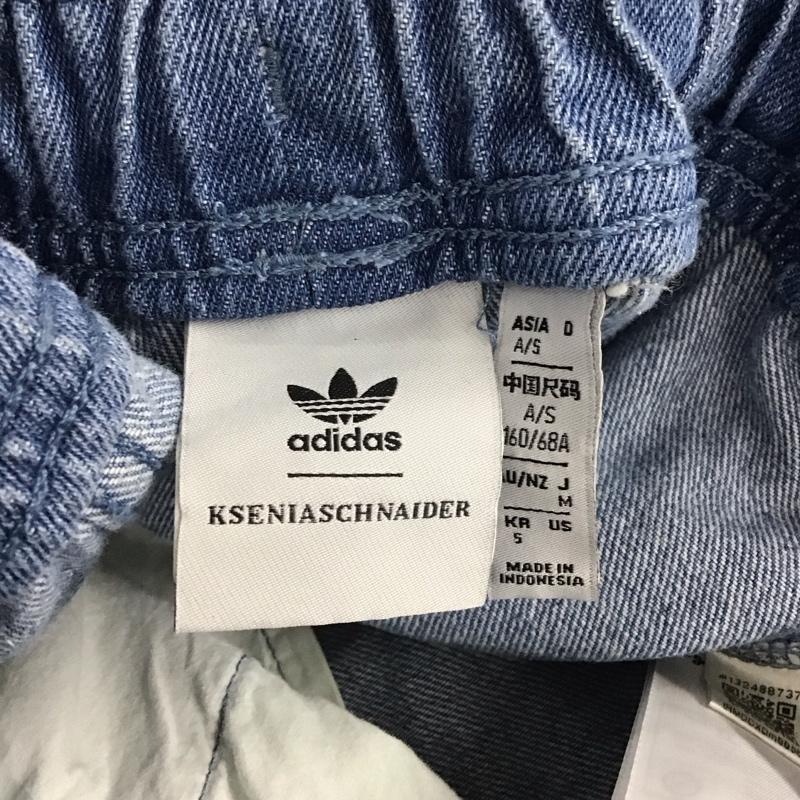 アディダス adidas パンツ デニム、ジーンズ II5704 KSENIASCHNAIDER デニム フレイドジーンズ M ロゴ、文字 水色 / ライトブルー / レディース USED 古着 中古 10159497