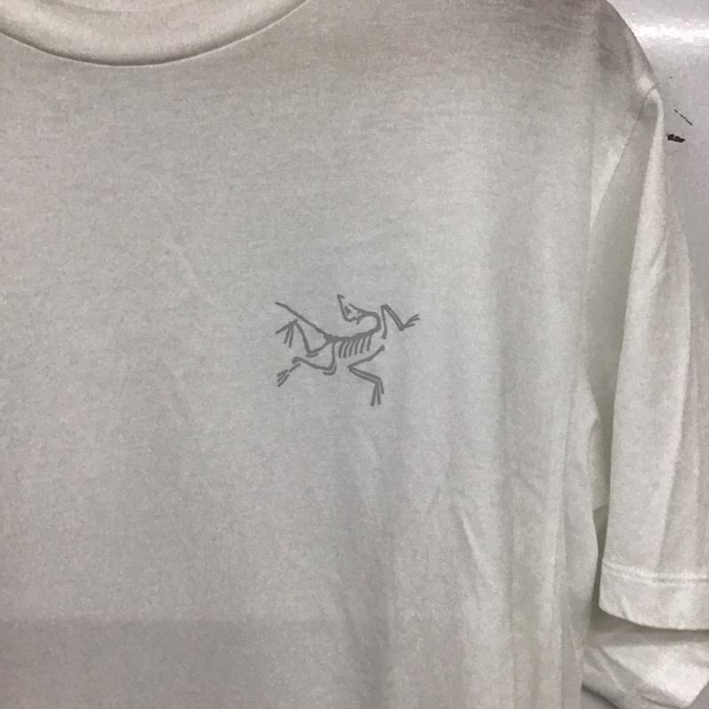 アークテリクス ARC TERYX Tシャツ 半袖 半袖カットソー プリントTシャツ クルーネックカットソー S ロゴ、文字 白 / ホワイト / white メンズ USED 古着 中古 10159498
