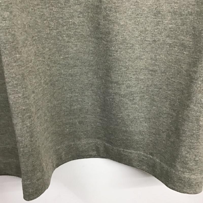 エッセンシャルズ ESSENTIALS カットソー 半袖 半袖カットソー Vネックカットソー S ロゴ、文字 灰 / グレー / gray メンズ USED 古着 中古 10159586