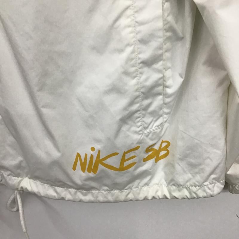 ナイキ NIKE ジャケット、上着 ジャンパー、ブルゾン ナイロンジャケット フロントボタン アウター L ロゴ、文字 白 / ホワイト / white メンズ USED 古着 中古 10159589
