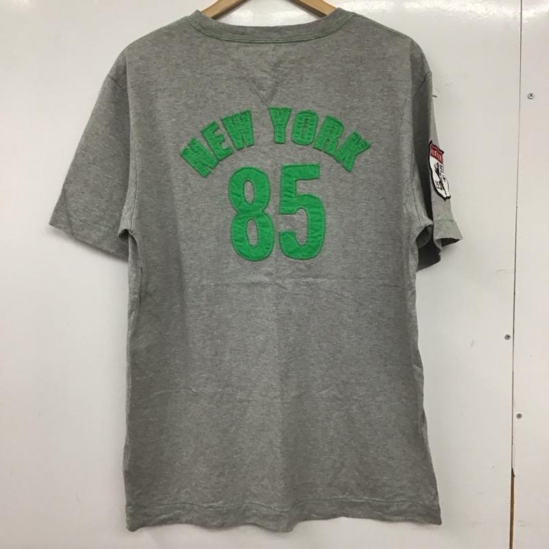 トミーヒルフィガー TOMMY HILFIGER Tシャツ 半袖 半袖カットソー プリントTシャツ クルーネックカットソー L ロゴ、文字 灰 / グレー / gray メンズ USED 古着 中古 10159633