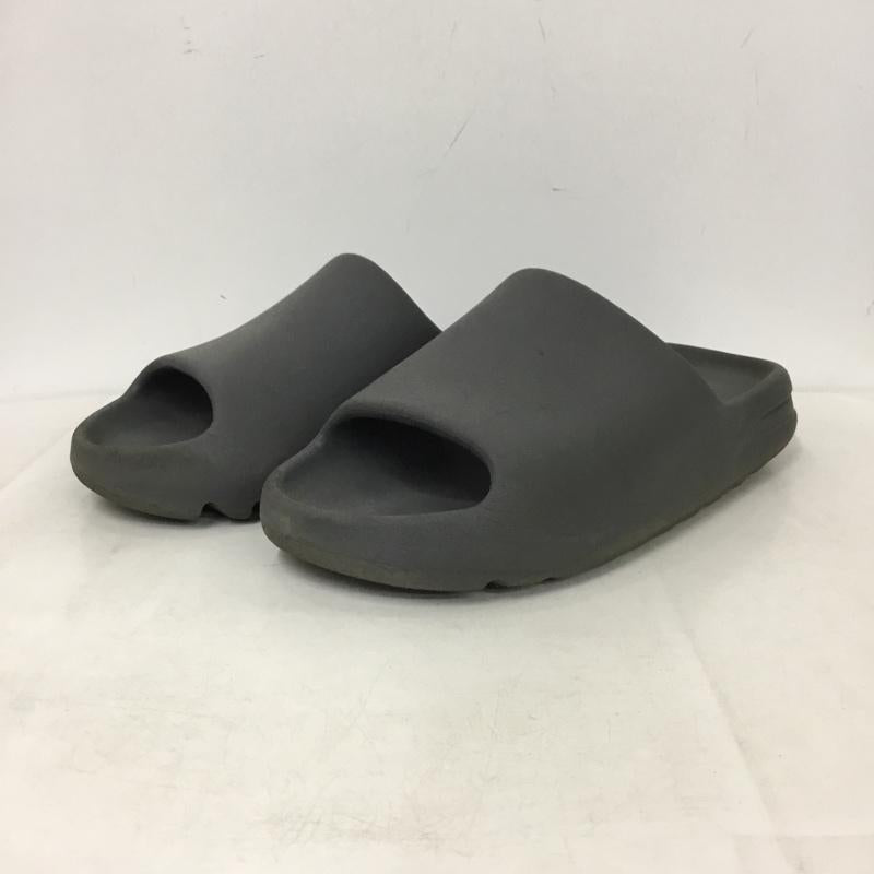 アディダス adidas サンダル サンダル YEEZY スライドサンダル US10 US：10 無地 灰 / グレー / gray メンズ USED 古着 中古 10159693