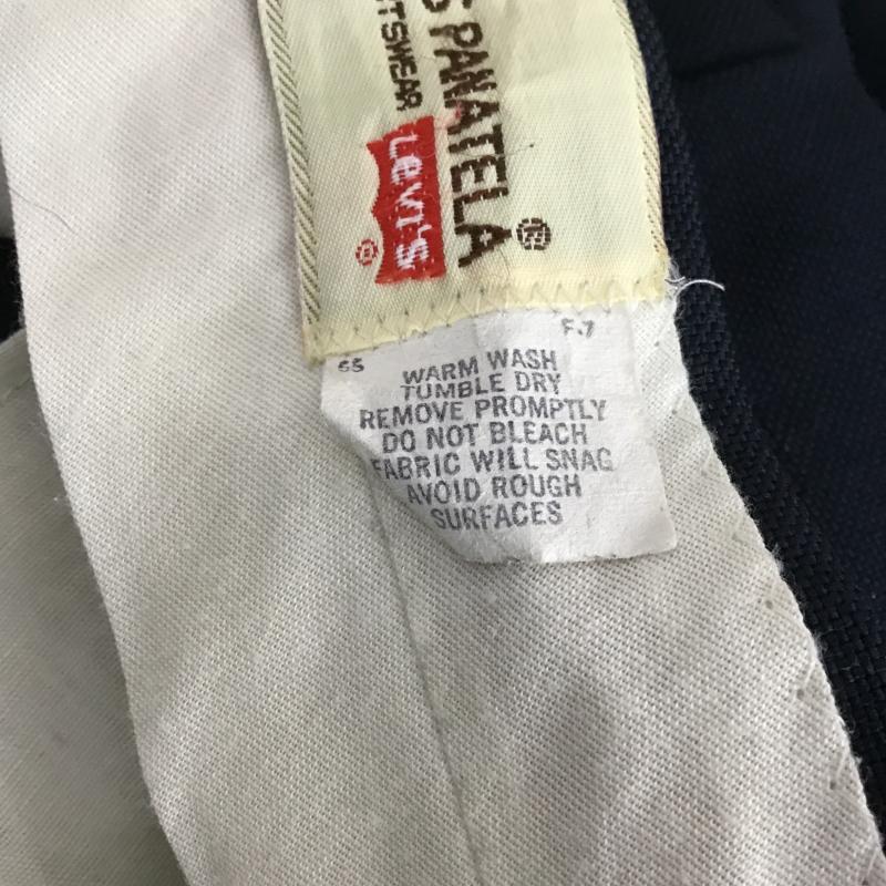 リーバイス Levi s パンツ スラックス スラックスパンツ ワイドパンツ センタータックパンツ 無地 紺 / ネイビー / navy メンズ USED 古着 中古 10159761