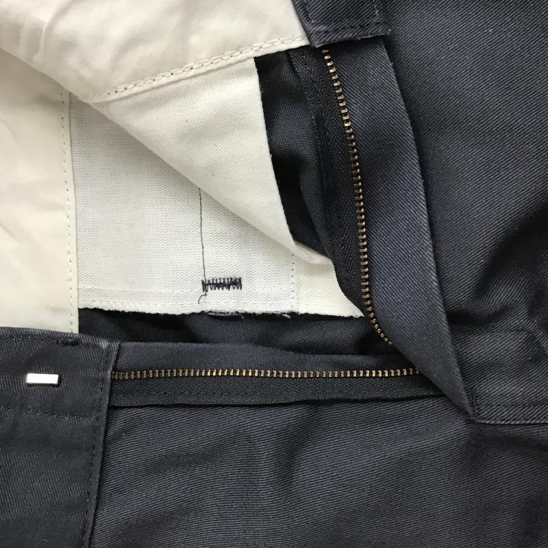 ディッキーズ Dickies パンツ ワークパンツ、ペインターパンツ ワークパンツ ワイドパンツ カジュアルパンツ 28インチ ロゴ、文字 ダークグレー / ダークグレー / メンズ USED 古着 中古 10159772