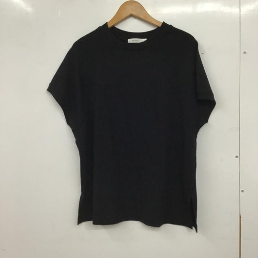 ニコアンド niko and... カットソー 半袖 半袖カットソー 無地Tシャツ クルーネックカットソー 4 無地 黒 / ブラック / black レディース USED 古着 中古 10160004