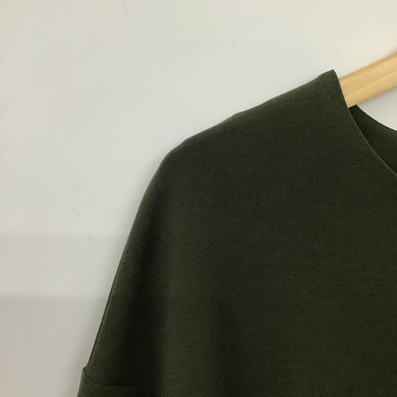 シークレットトロフィー SECRETTROPHY カットソー 長袖 長袖カットソー 無地カットソー クルーネック 38 無地 カーキ / カーキ / khaki レディース USED 古着 中古 10160018