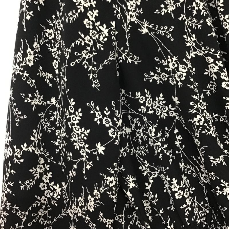 ダブルクローゼット w closet ワンピース ロングスカート 長袖ロングワンピース フレアスカート M プリント 黒 / ブラック / black X 白 / ホワイト / white レディース USED 古着 中古 10160044