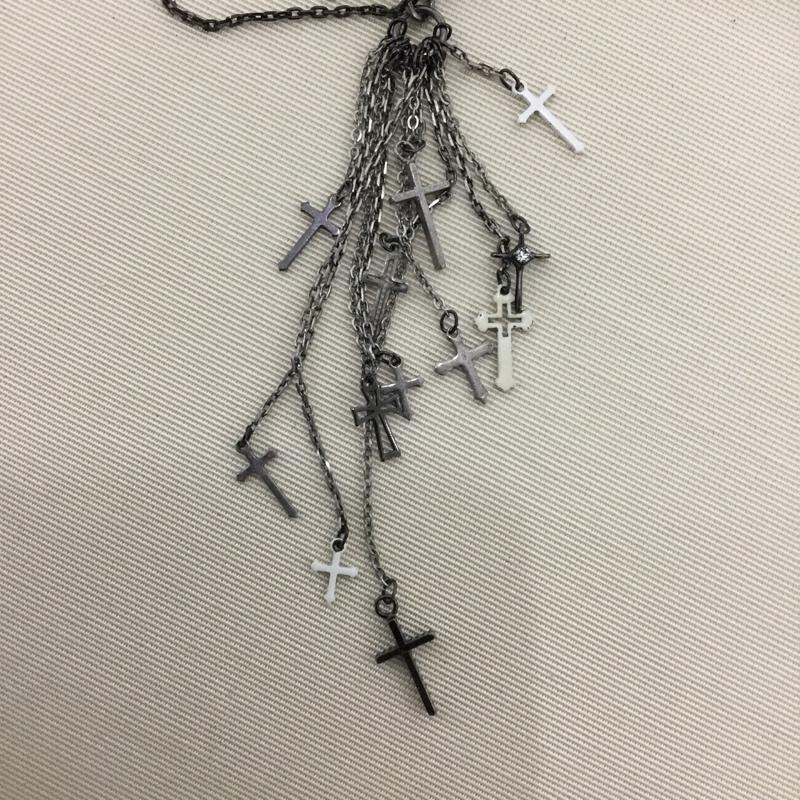 ガンダ gunda アクセサリー ピアス 十字架 クロス 片耳用 無地 黒 / ブラック / black X 銀 / シルバー / silver color メンズ USED 古着 中古 10160055
