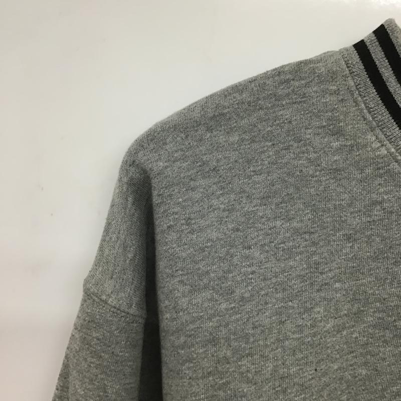 チコ CHICO トレーナー 長袖 長袖トレーナー スウェット クルーネック プルオーバー FREE ロゴ、文字 灰 / グレー / gray レディース USED 古着 中古 10160117