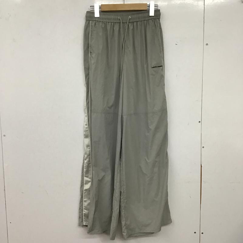チコ CHICO パンツ ワークパンツ、ペインターパンツ ワイドパンツ カジュアルパンツ ワークパンツ ジャージ FREE 無地 灰 / グレー / gray X 銀 / シルバー / silver color レディース USED 古着 中古 10160123