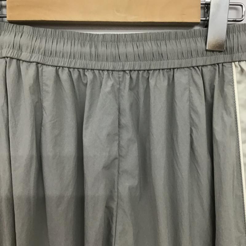 チコ CHICO パンツ ワークパンツ、ペインターパンツ ワイドパンツ カジュアルパンツ ワークパンツ ジャージ FREE 無地 灰 / グレー / gray X 銀 / シルバー / silver color レディース USED 古着 中古 10160123