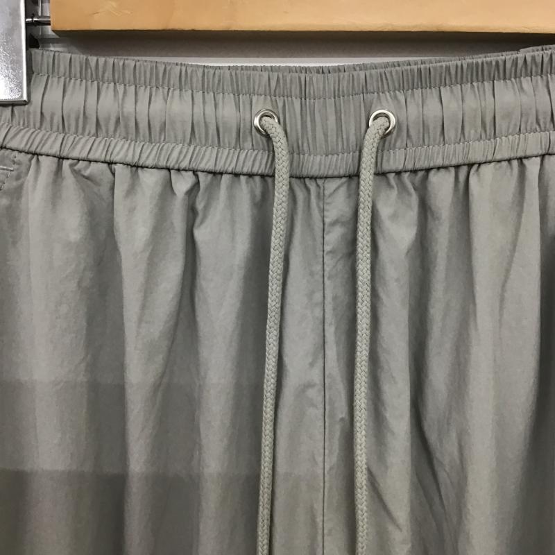 チコ CHICO パンツ ワークパンツ、ペインターパンツ ワイドパンツ カジュアルパンツ ワークパンツ ジャージ FREE 無地 灰 / グレー / gray X 銀 / シルバー / silver color レディース USED 古着 中古 10160123