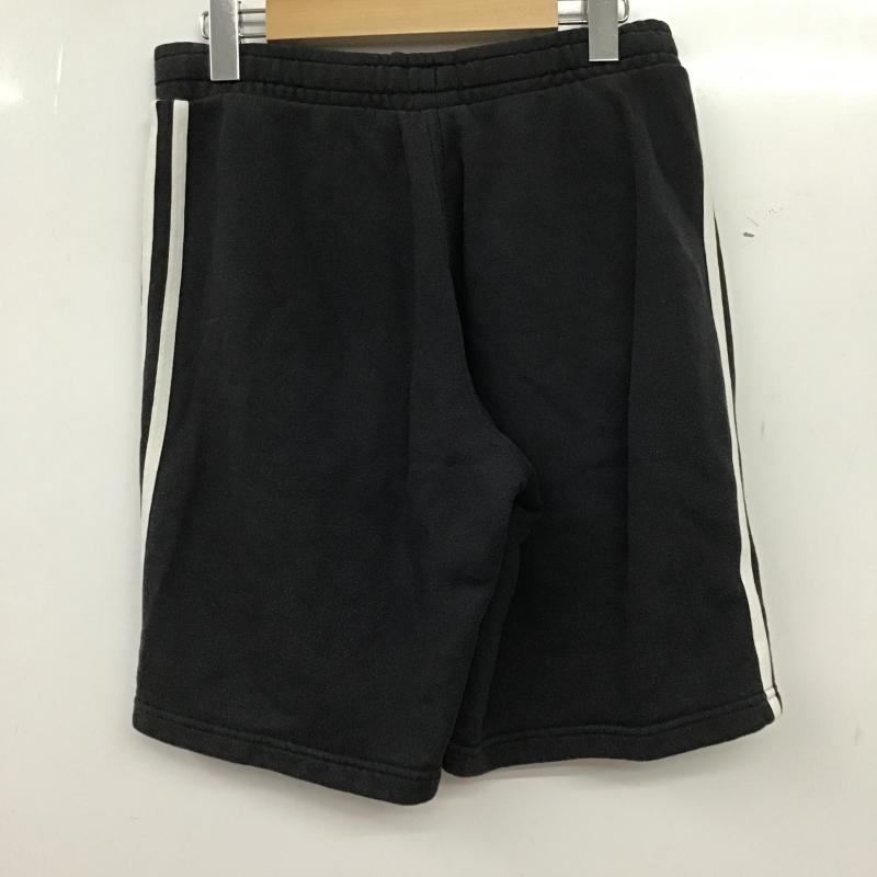 アディダス adidas パンツ ショートパンツ ハーフパンツ ショートパンツ カジュアルパンツ M ロゴ、文字 ダークグレー / ダークグレー / メンズ USED 古着 中古 10160192