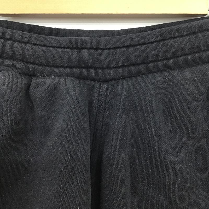 アディダス adidas パンツ ショートパンツ ハーフパンツ ショートパンツ カジュアルパンツ M ロゴ、文字 ダークグレー / ダークグレー / メンズ USED 古着 中古 10160192