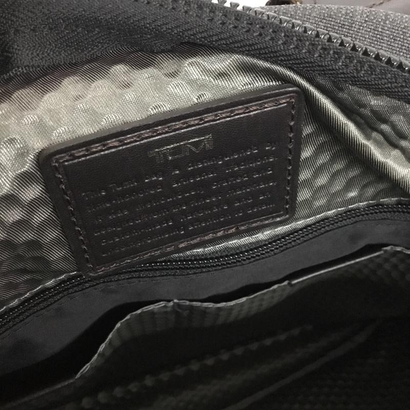 トゥミ TUMI ブリーフケース、書類かばん ブリーフケース、書類かばん 222619AT2 ブルックス スリム ブリーフ ロゴ、文字 ダークグレー / ダークグレー / X ダークブラウン / ダークブラウン / メンズ USED 古着 中古 10160247