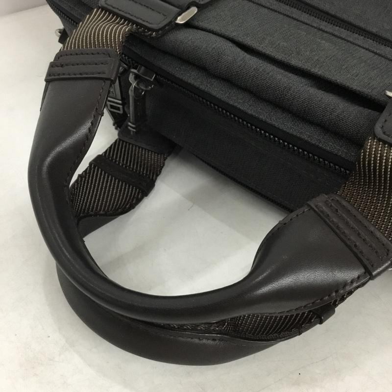 トゥミ TUMI ブリーフケース、書類かばん ブリーフケース、書類かばん 222619AT2 ブルックス スリム ブリーフ ロゴ、文字 ダークグレー / ダークグレー / X ダークブラウン / ダークブラウン / メンズ USED 古着 中古 10160247