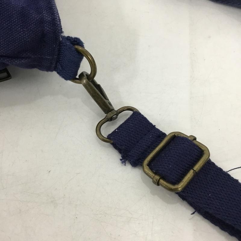 アバクロンビーアンドフィッチ ABERCROMBIE&FITCH ショルダーバッグ ショルダーバッグ キャンバス地 プリント 紺 / ネイビー / navy メンズ USED 古着 中古 10160253