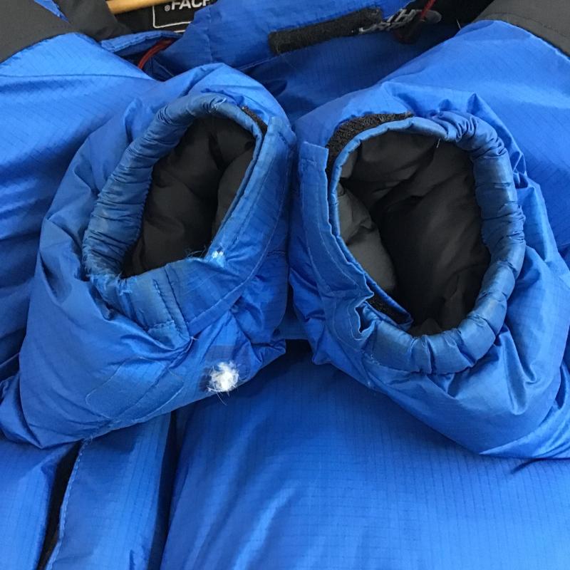 ザノースフェイス THE NORTH FACE ジャケット、上着 ジャンパー、ブルゾン ジップアップダウンジャケット アウターフード付きジャケット ロゴ、文字 青 / ブルー / blue メンズ USED 古着 中古 10160261