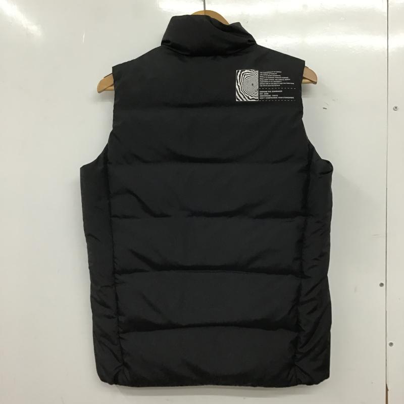 デンハム DENHAM ベスト ベスト ダウンベスト ジップアップベスト S ロゴ、文字 黒 / ブラック / black メンズ USED 古着 中古 10160296